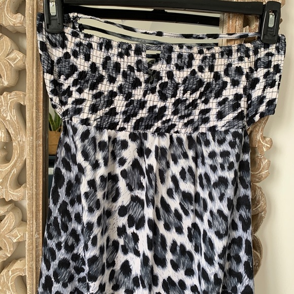 Strapless low back leopard print maxi dress - Picture 3 of 4